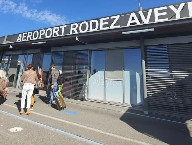 Ryanair RDZ Terminal - Rodez-Marcillac Airport